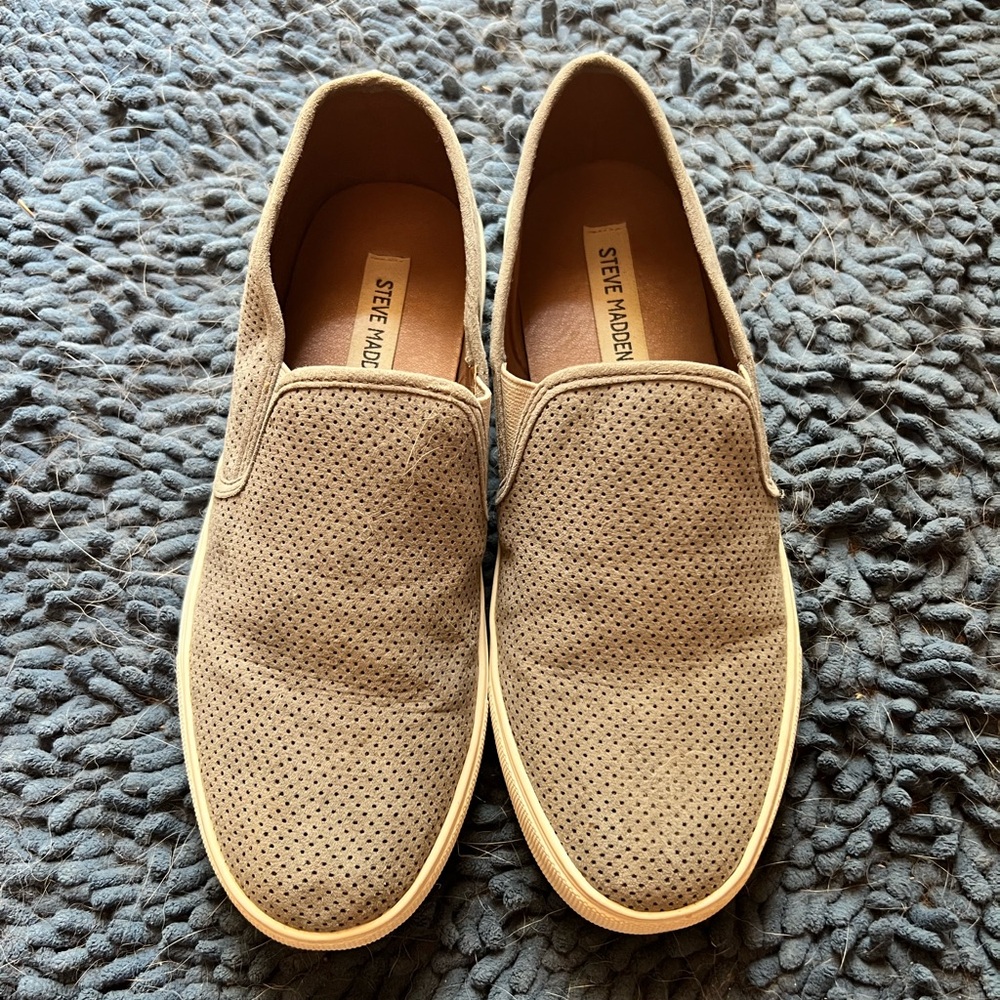 Steve Madden Women’s Gray Slip-On Shoes